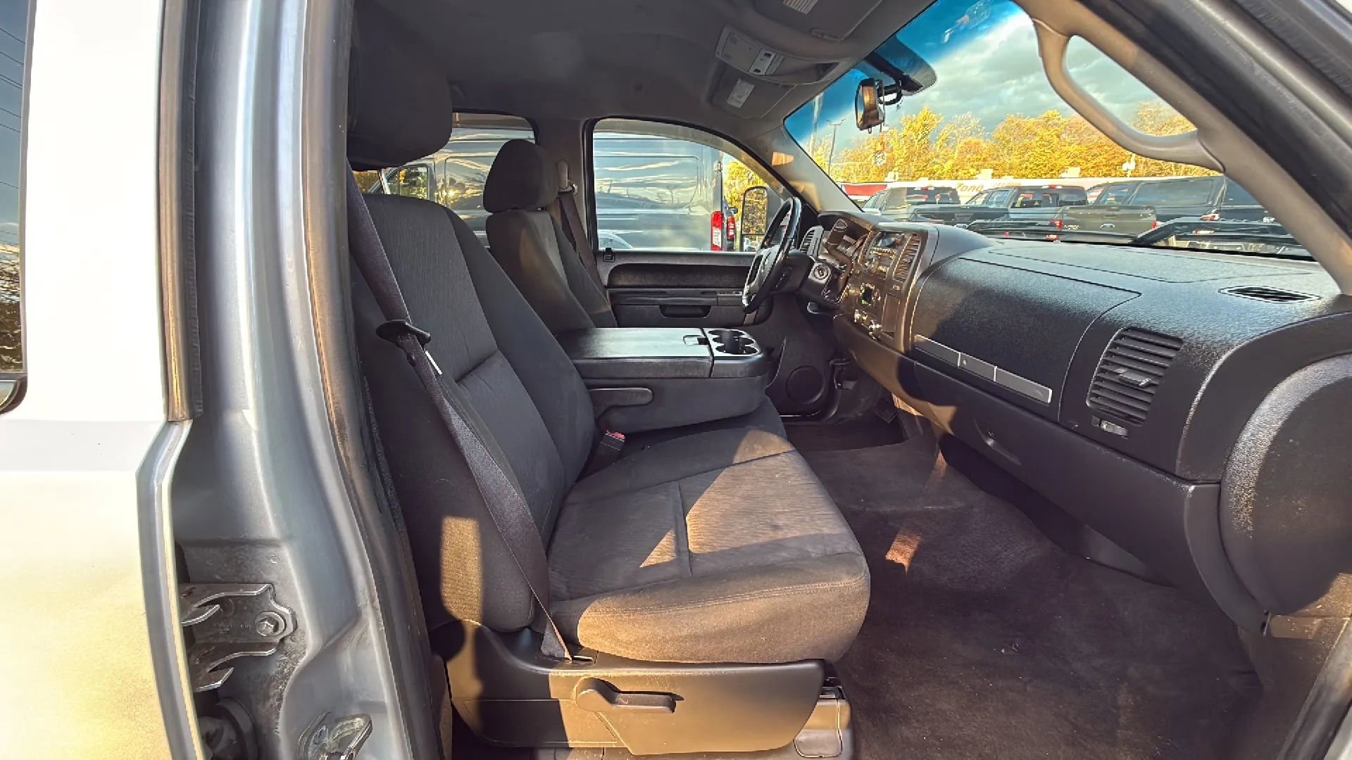 Used 2011 Chevrolet Silverado 1500 LT w/ All-Star Edition image 16