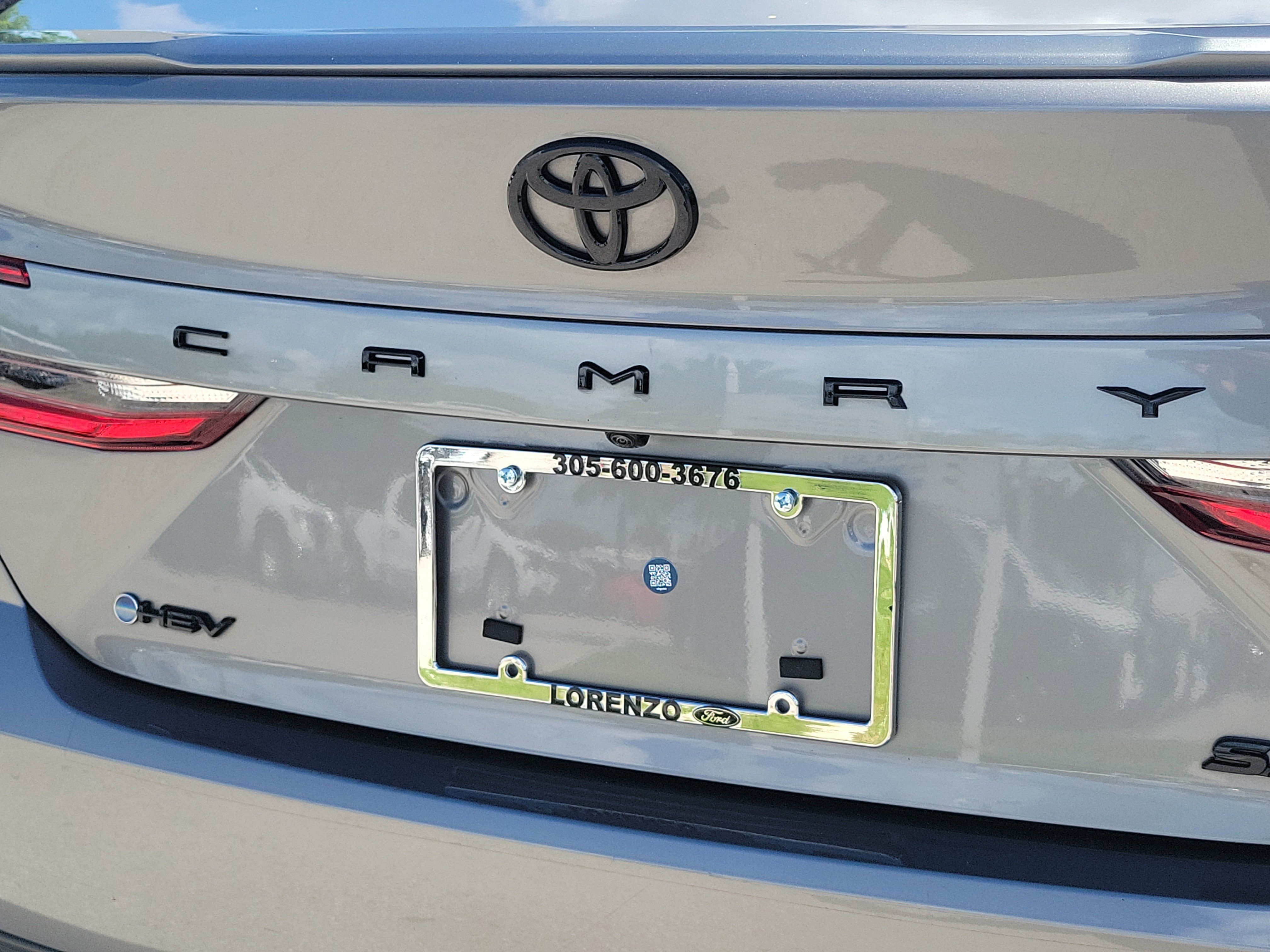 Used 2025 Toyota Camry SE FWD image 30