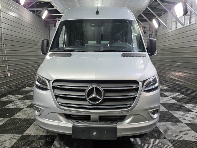 Used 2022 Mercedes-Benz Sprinter 3500 image 4