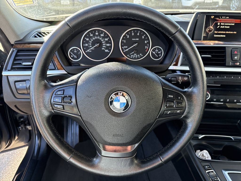 Used 2016 BMW 320i xDrive Sedan image 12