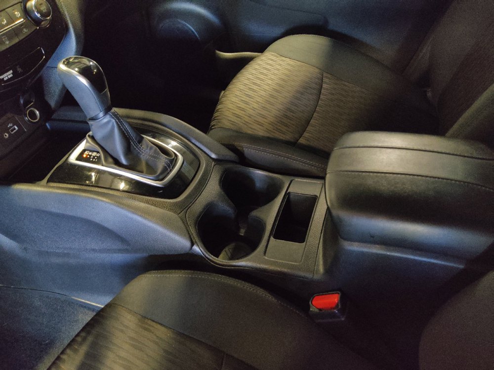 Used 2019 Nissan Rogue S FWD image 26