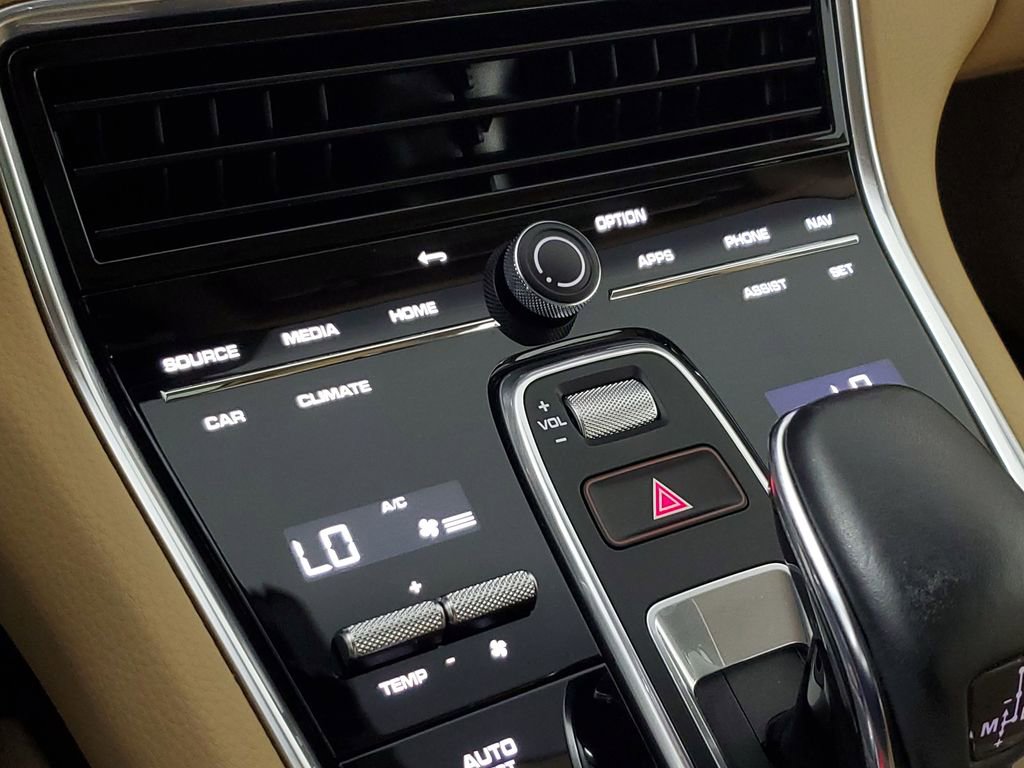 Used 2021 Porsche Panamera 4 image 23