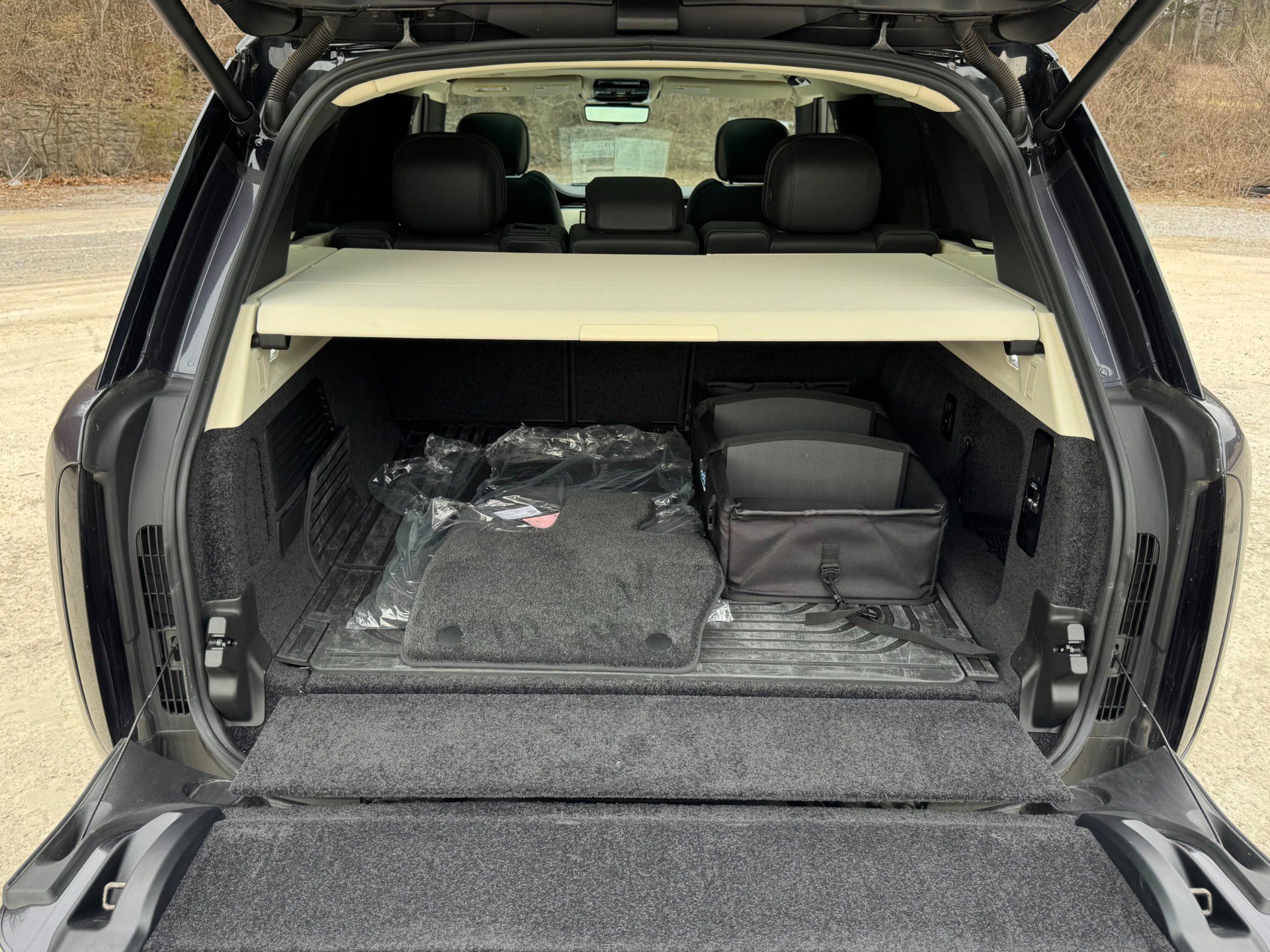 Used 2024 Land Rover Range Rover SE image 39