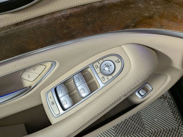 Used 2015 Mercedes-Benz S 550 4MATIC Sedan image 21