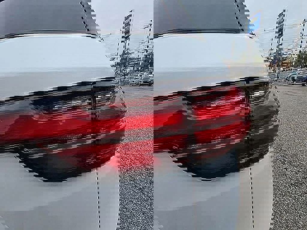 Used 2023 Chevrolet Traverse LT image 61