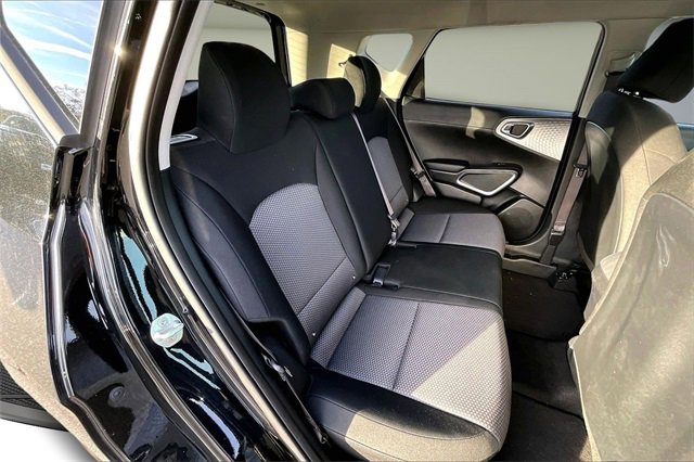Used 2024 Kia Soul LX w/ Option Group 015 image 23