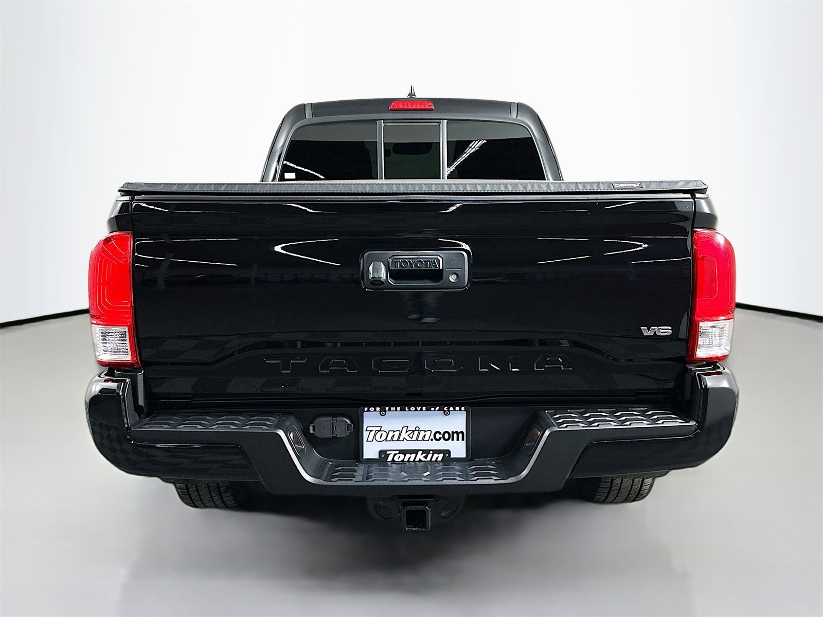 Certified 2022 Toyota Tacoma TRD Sport image 6