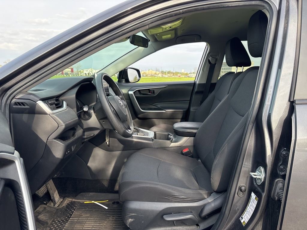 Used 2023 Toyota RAV4 LE image 14