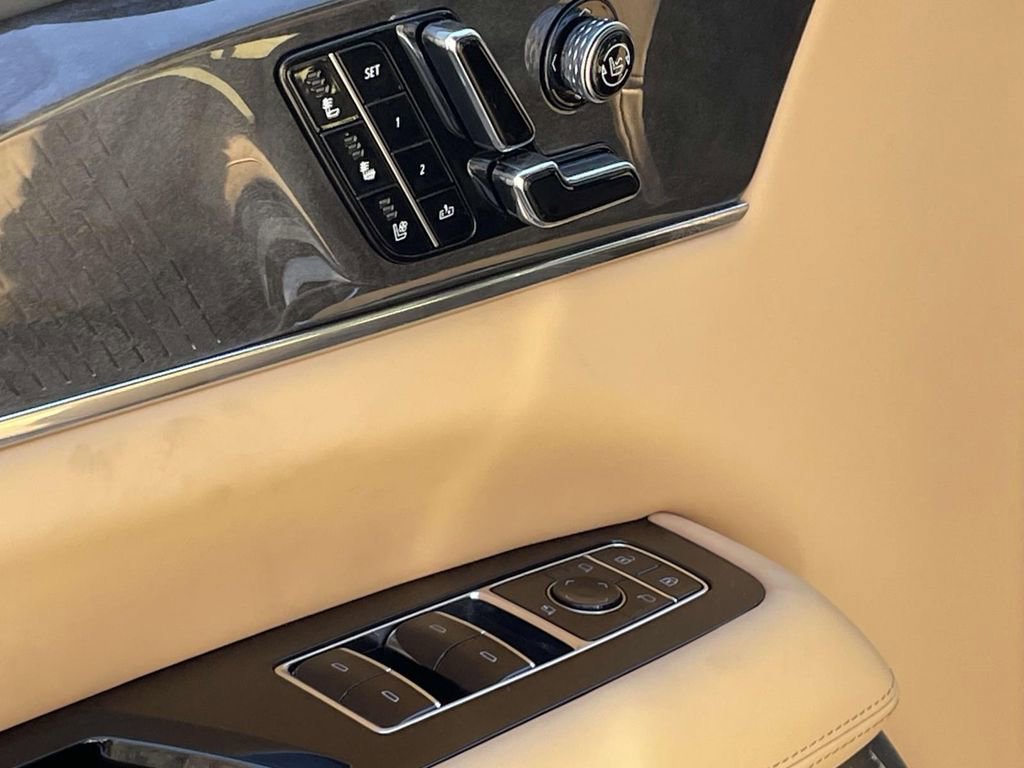 New 2025 Cadillac Escalade IQ Sport 2 w/ LPO, ONYX Package image 18