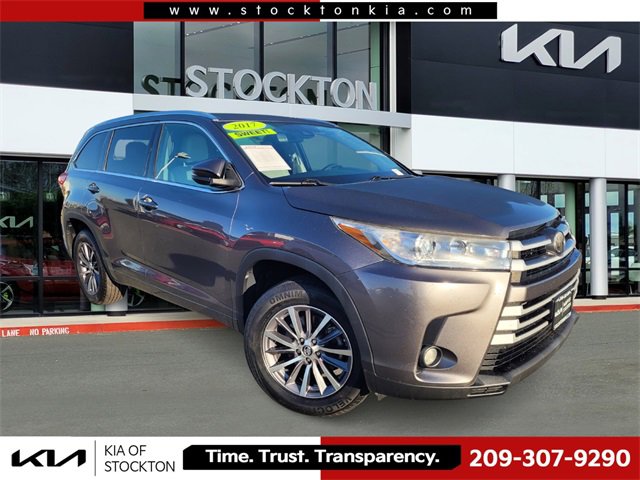 Used 2017 Toyota Highlander XLE