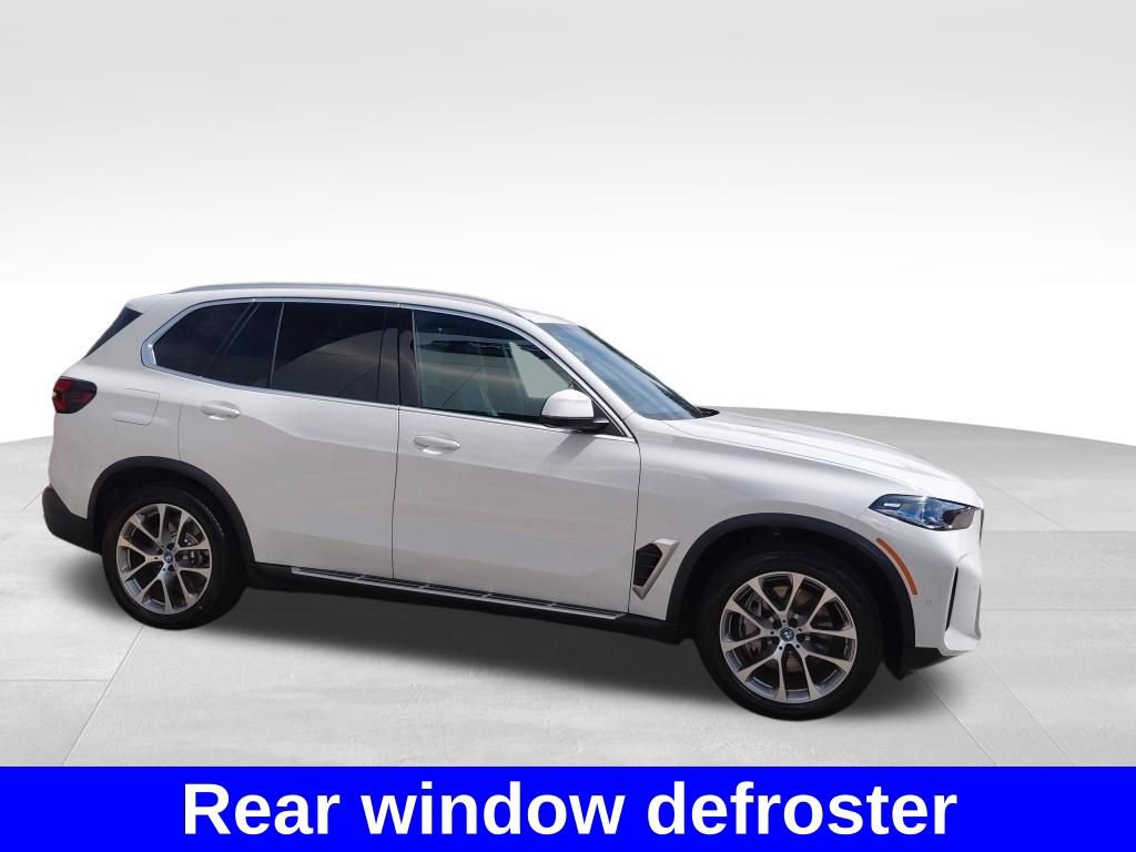 Used 2025 BMW X5 xDrive50e AWD/4WD image 9