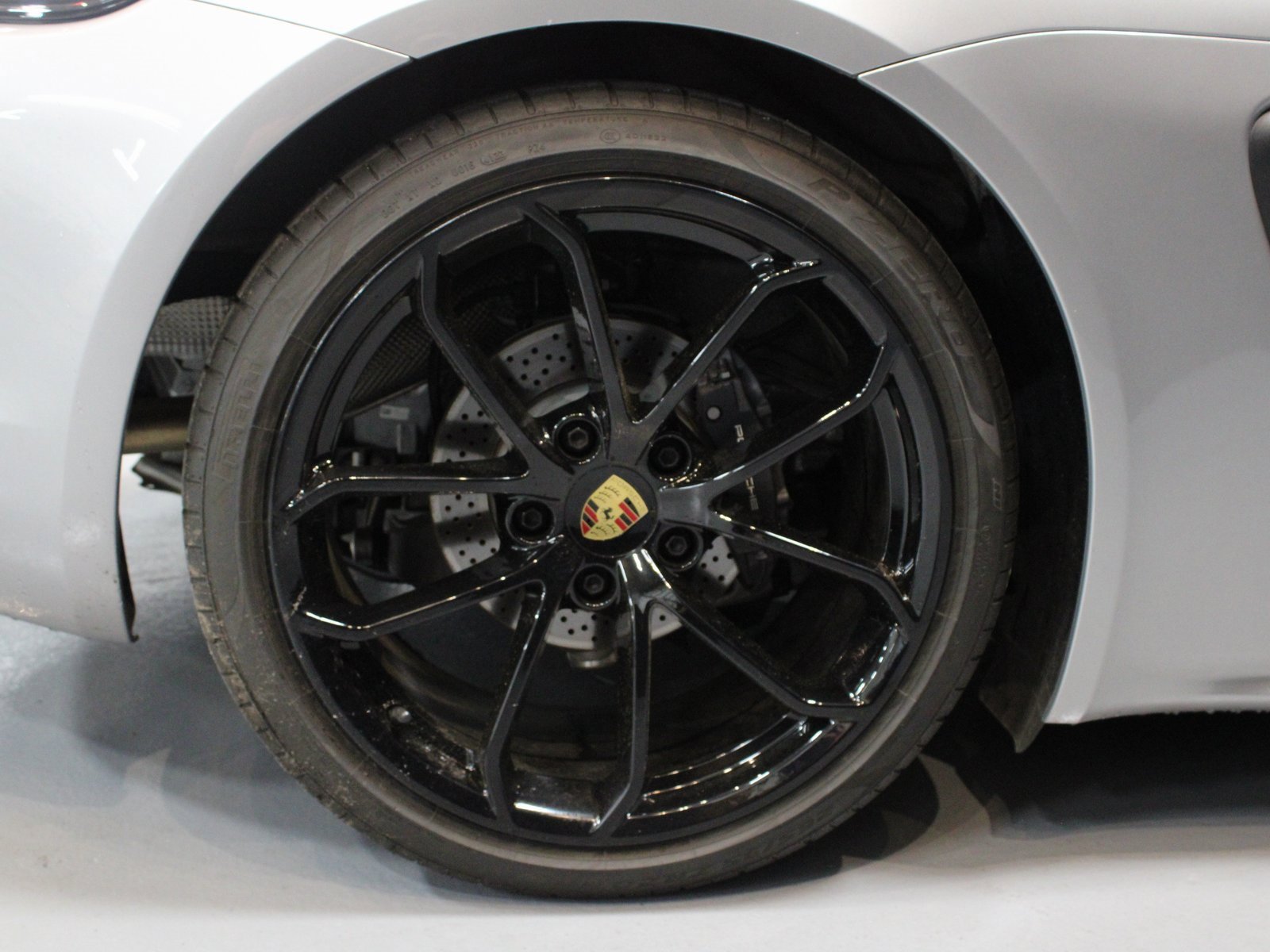 Used 2024 Porsche 718 Boxster image 12