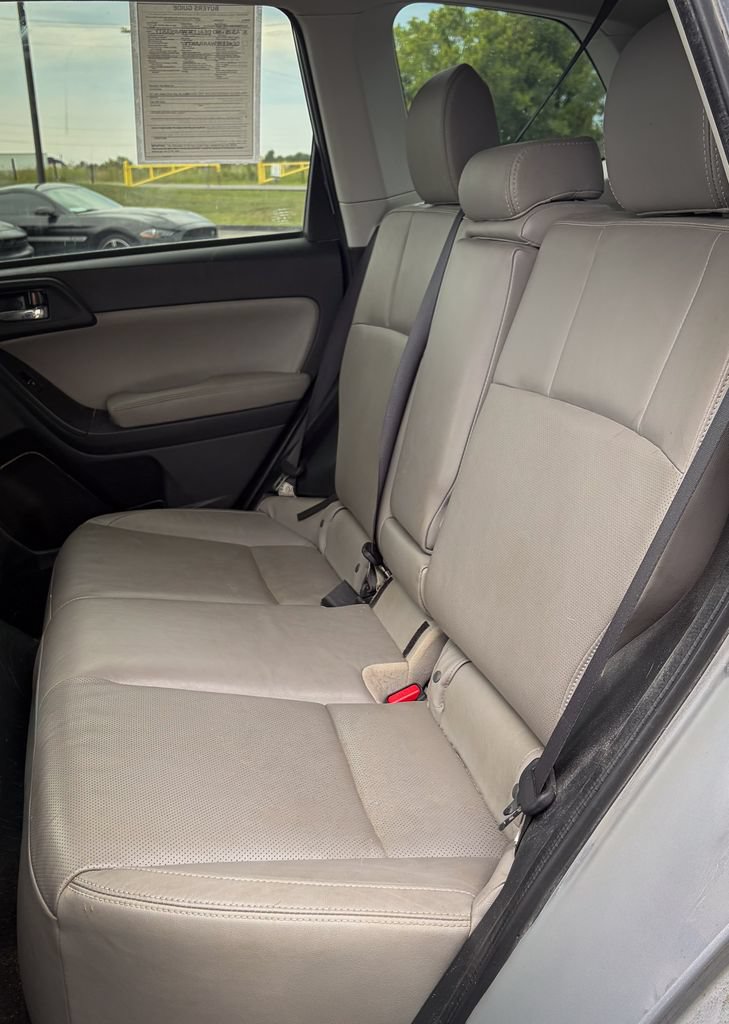 Used 2017 Subaru Forester 2.5i Limited AWD/4WD image 21