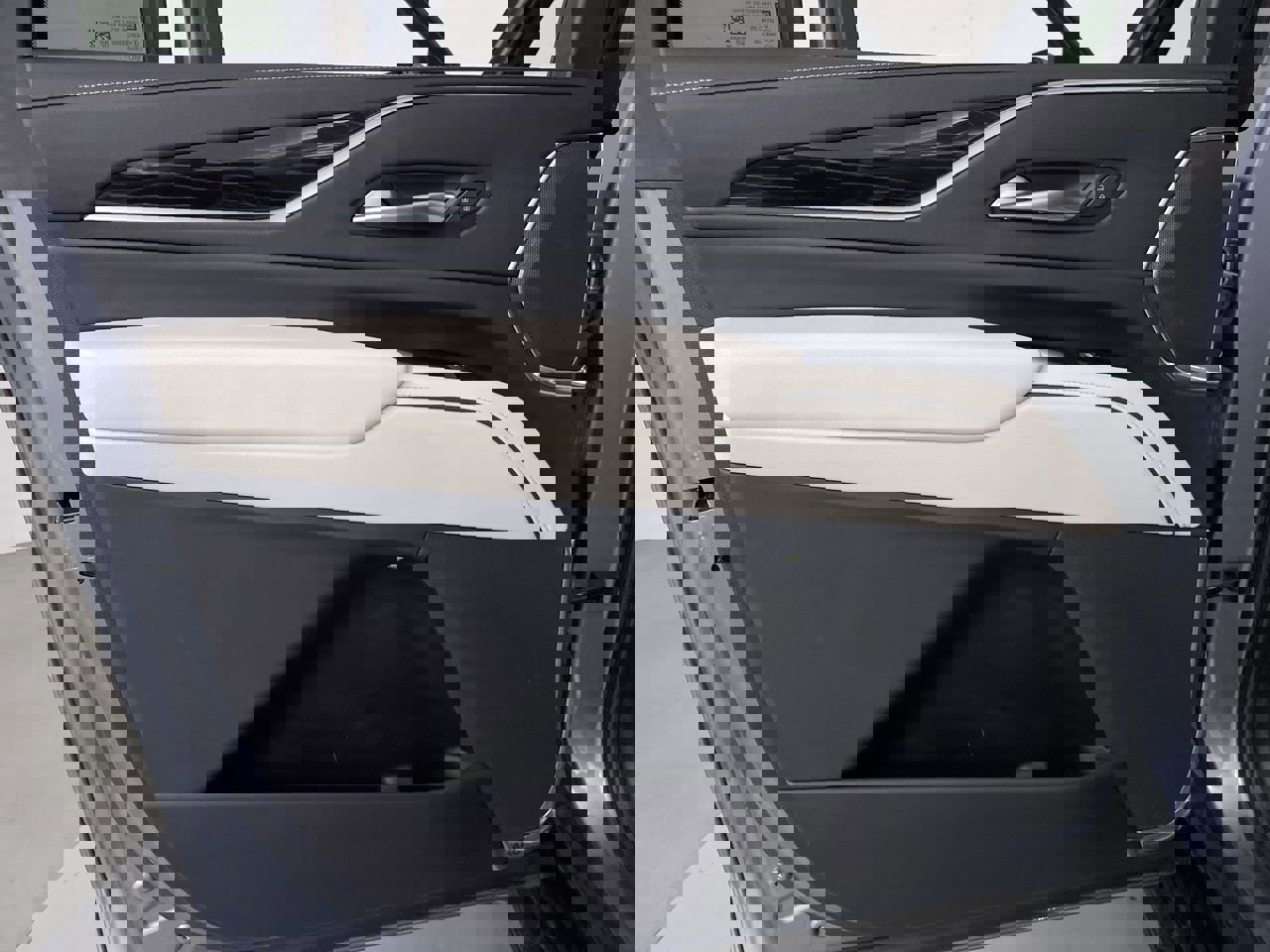 Used 2022 Cadillac Escalade ESV Sport image 20