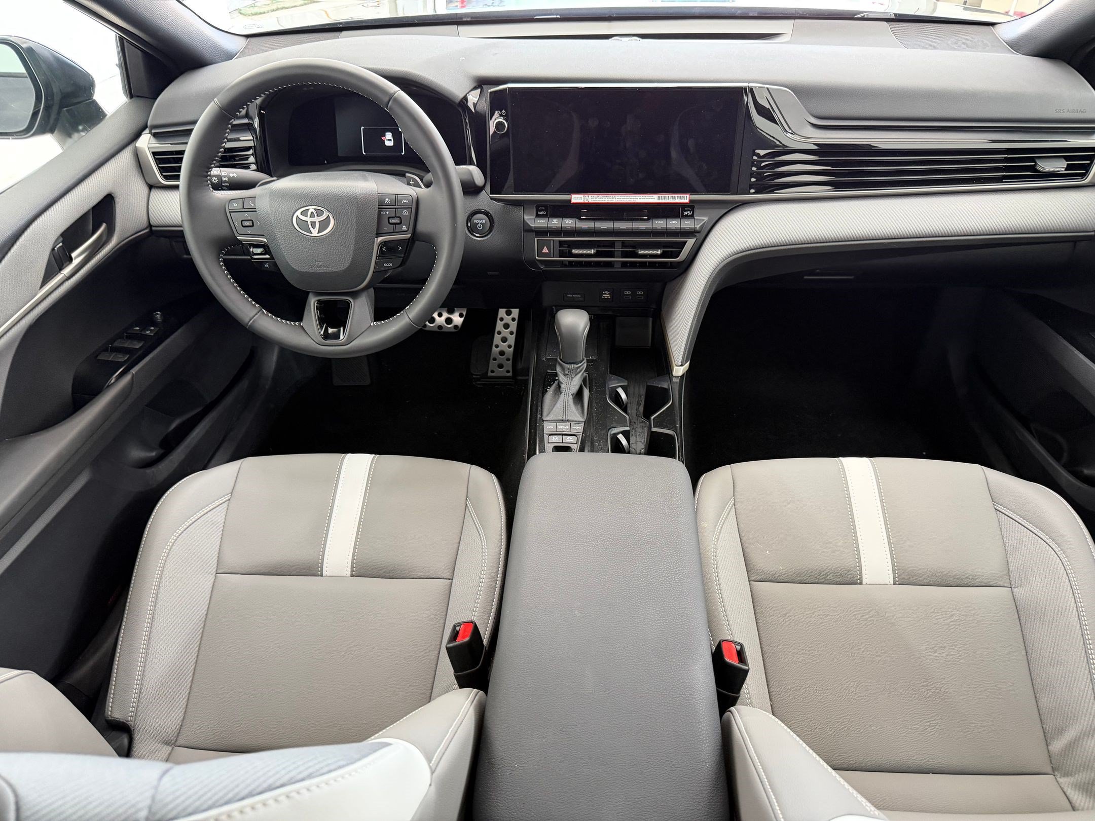 Used 2026 Toyota Camry SE w/ Multimedia Upgrade Package FWD image 16