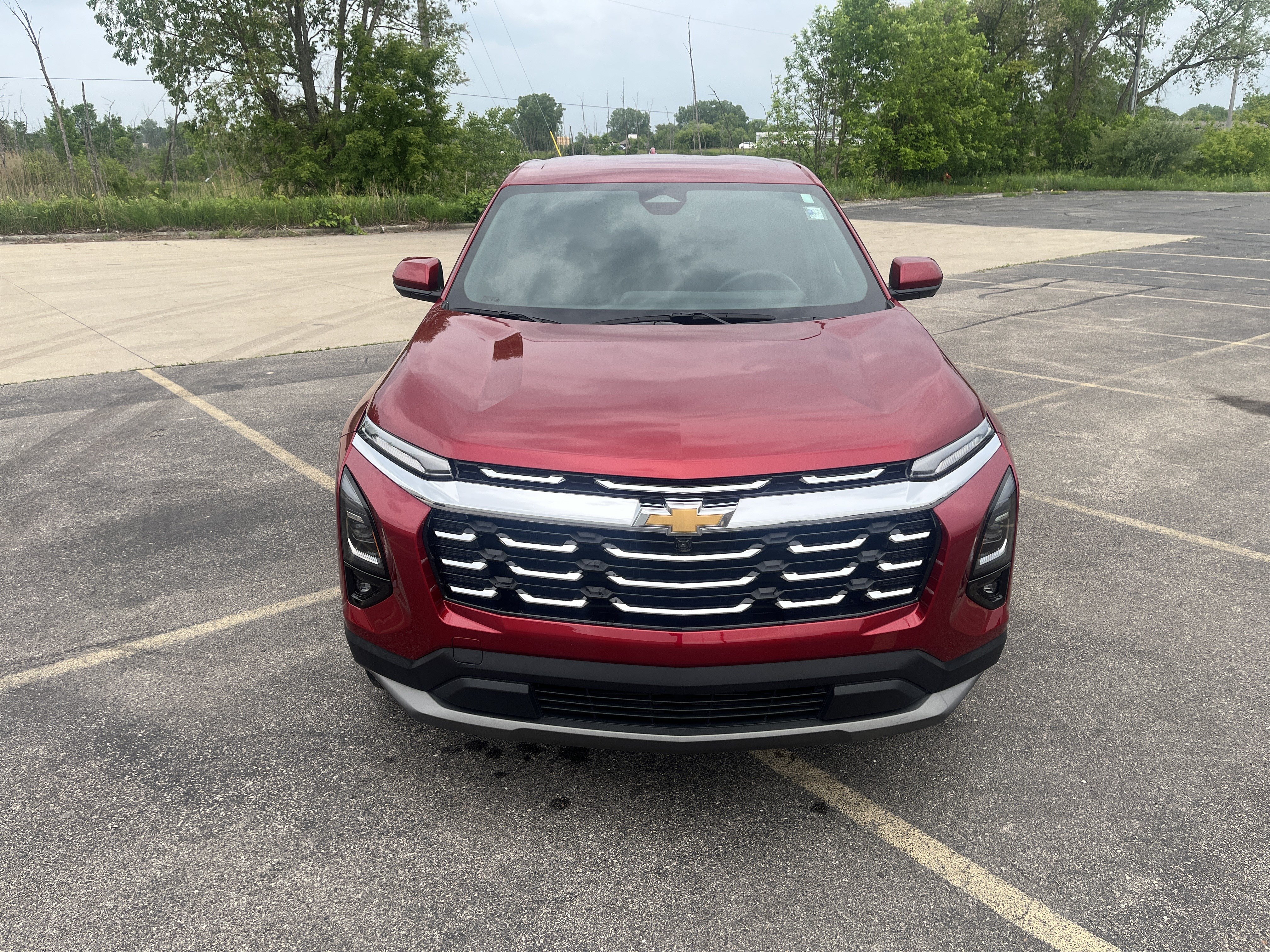 Used 2025 Chevrolet Equinox LT w/ Safety and Technology Package FWD image 2