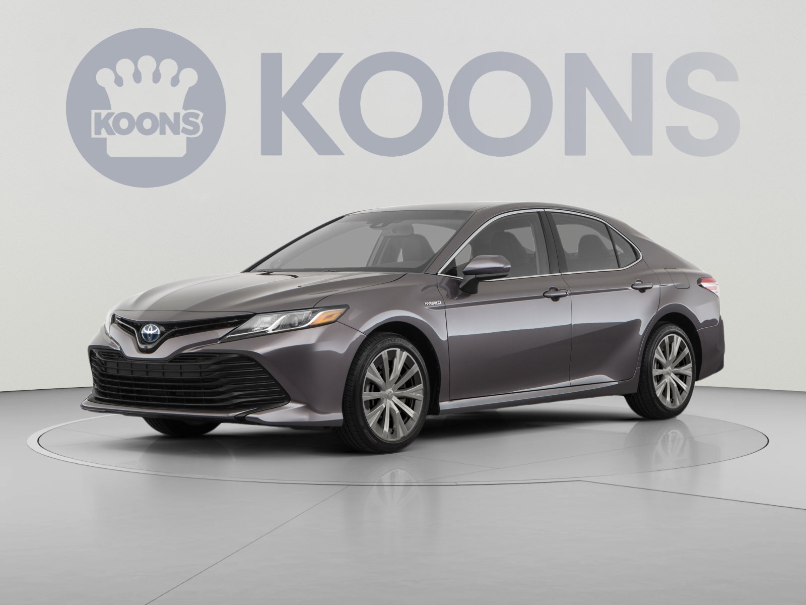 Used 2020 Toyota Camry LE FWD image 1