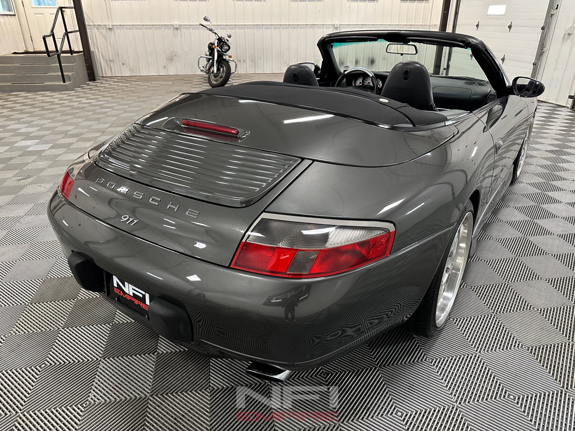 Used 2000 Porsche 911 Cabriolet image 14