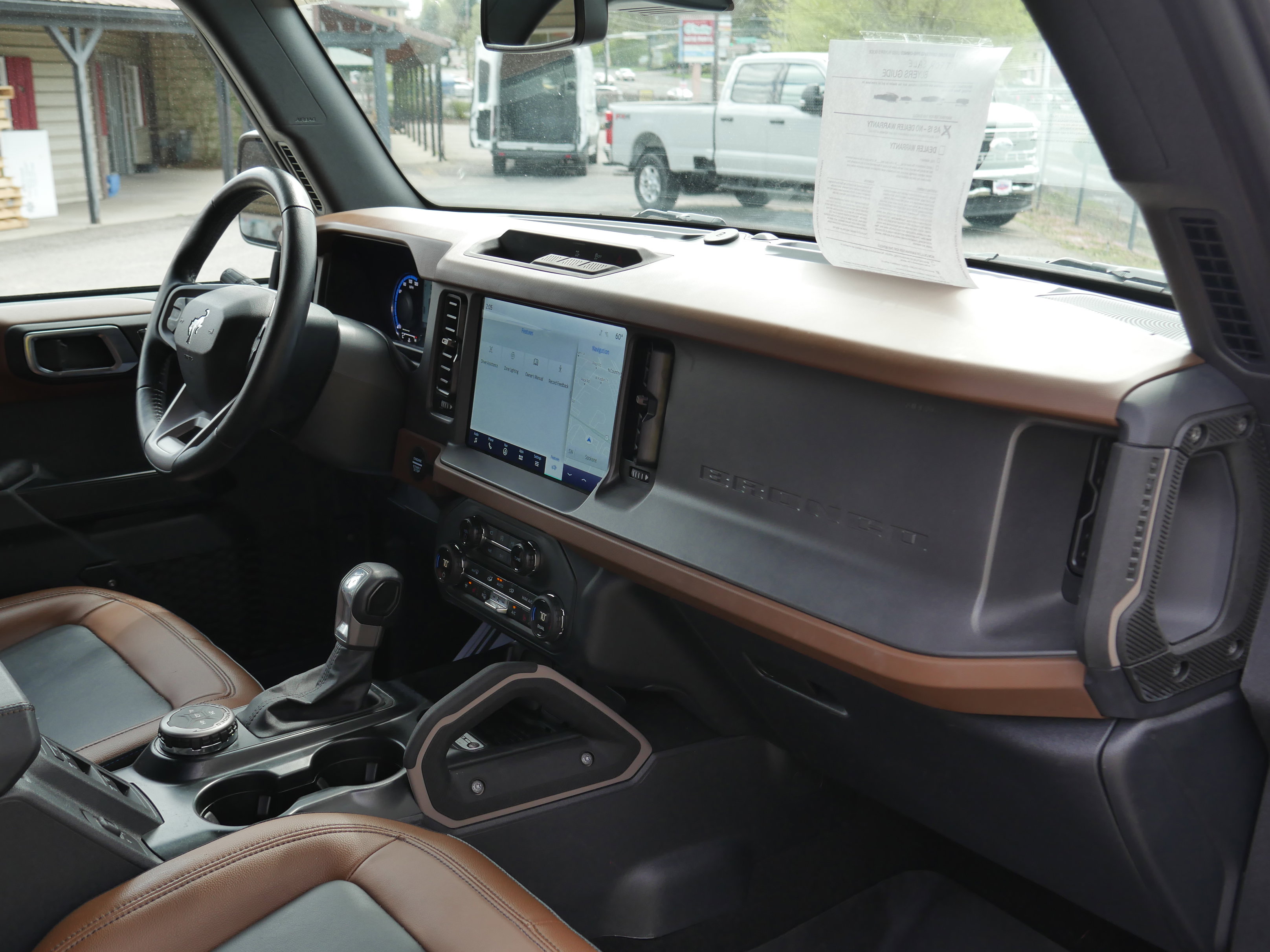 Certified 2024 Ford Bronco Outer Banks AWD/4WD image 27