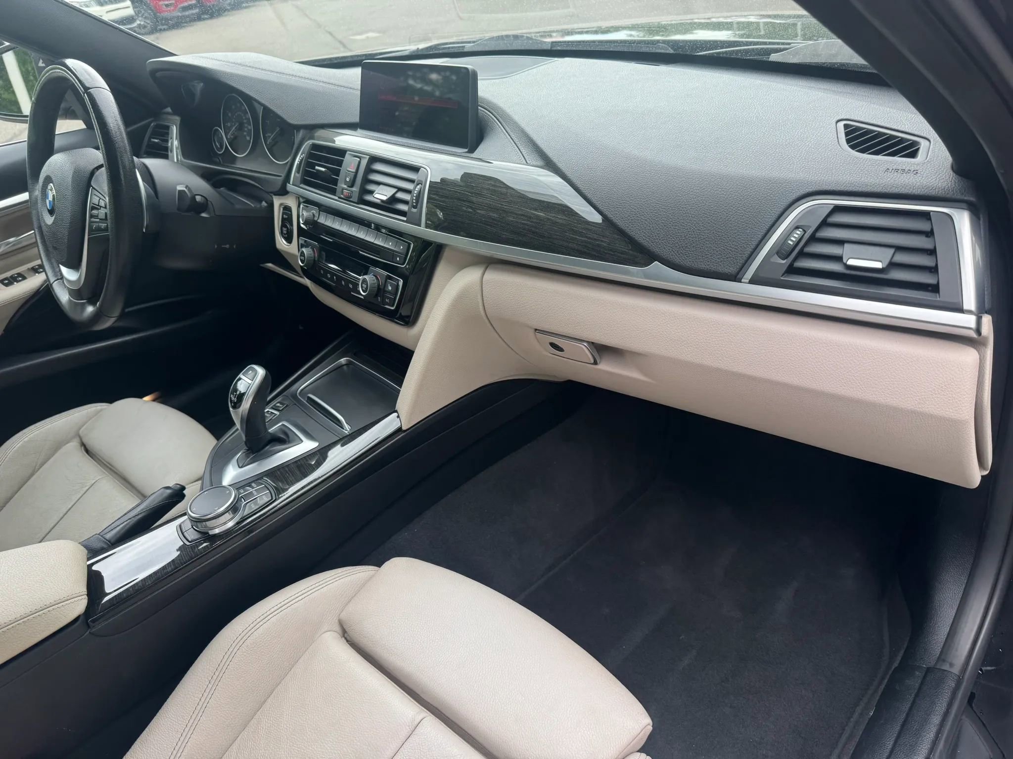 Used 2018 BMW 330i Sedan w/ Convenience Package RWD image 24