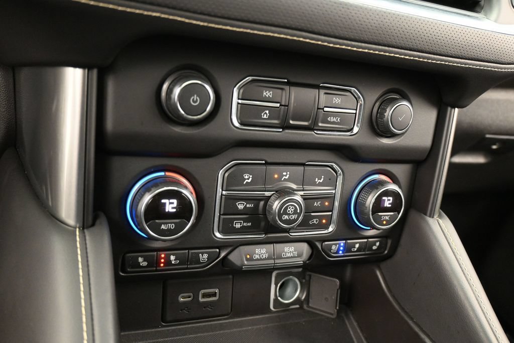 Used 2021 Chevrolet Tahoe Premier w/ Premium Package RWD image 32