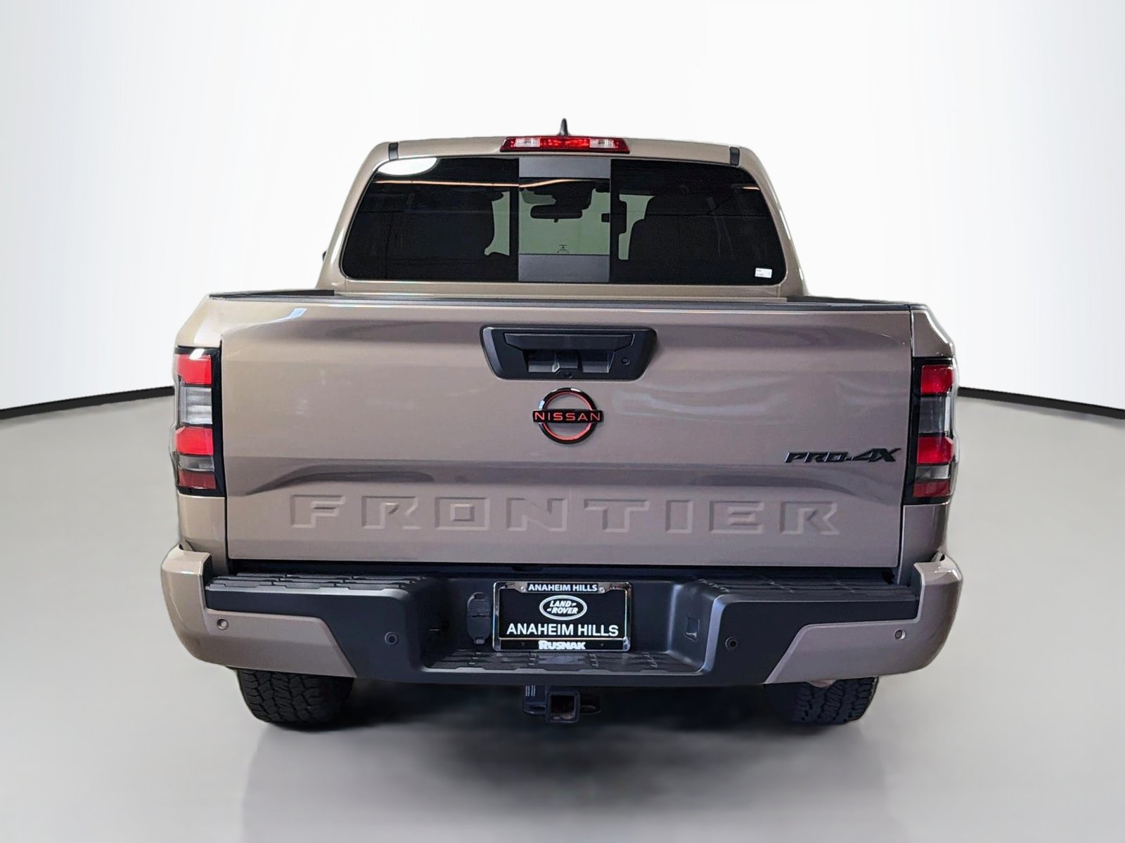 Used 2024 Nissan Frontier PRO-4X w/ Pro Convenience Package AWD/4WD image 4