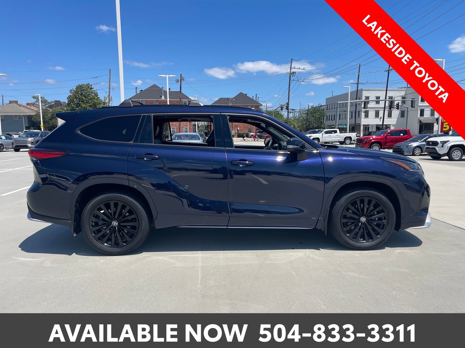 Used 2023 Toyota Highlander XSE FWD image 6
