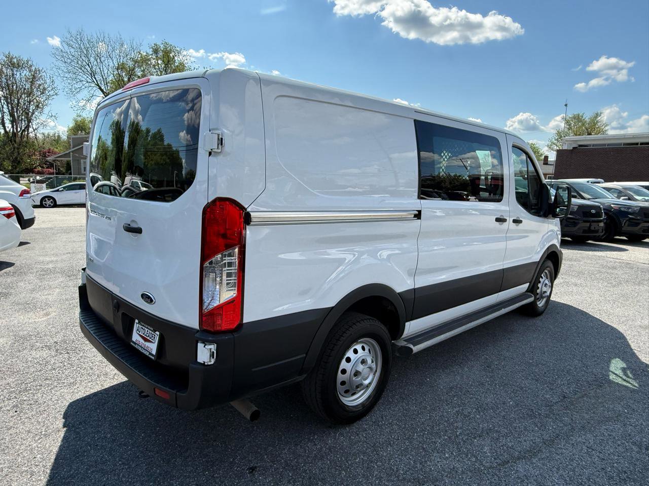 Used 2024 Ford Transit 250 Low Roof AWD w/ Exterior Upgrade Package image 10