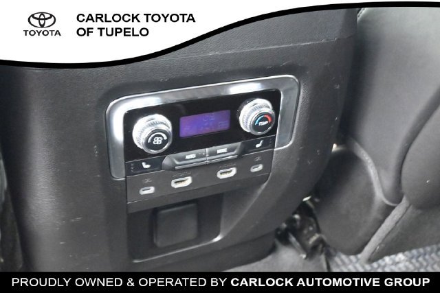 Used 2024 GMC Yukon XL Denali Ultimate AWD/4WD image 22