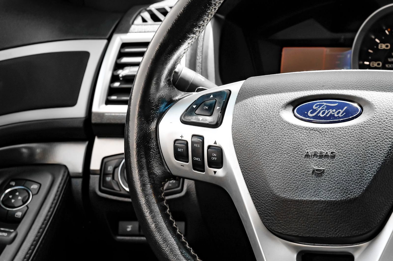 Used 2014 Ford Explorer Sport w/ Equipment Group 401A AWD/4WD image 16