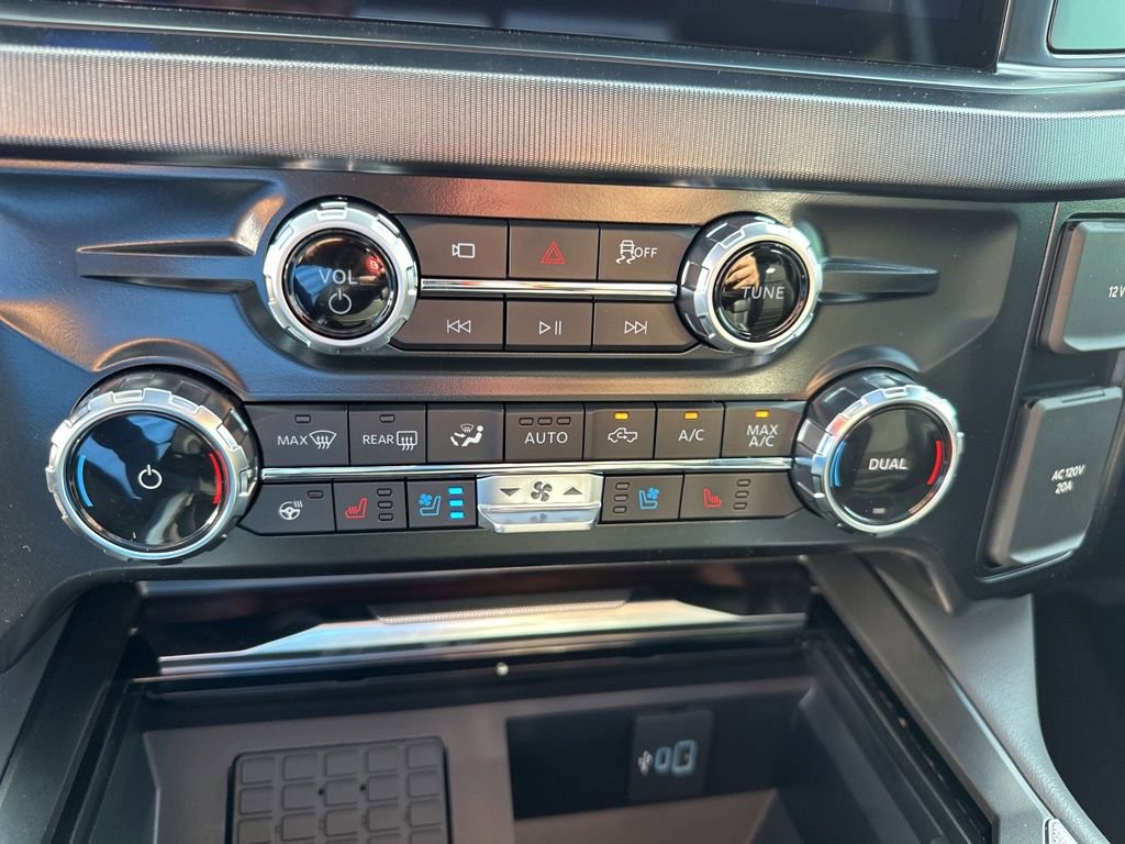 New 2026 Ford F250 Platinum image 36