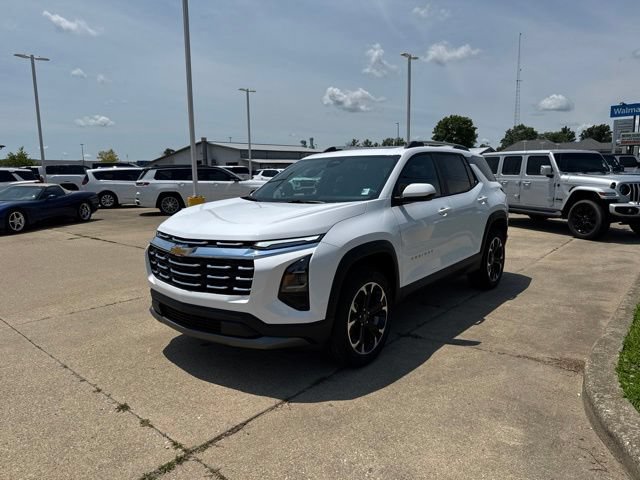 New 2027 Chevrolet Equinox LT w/ LPO, Floor Liner Package AWD/4WD image 3