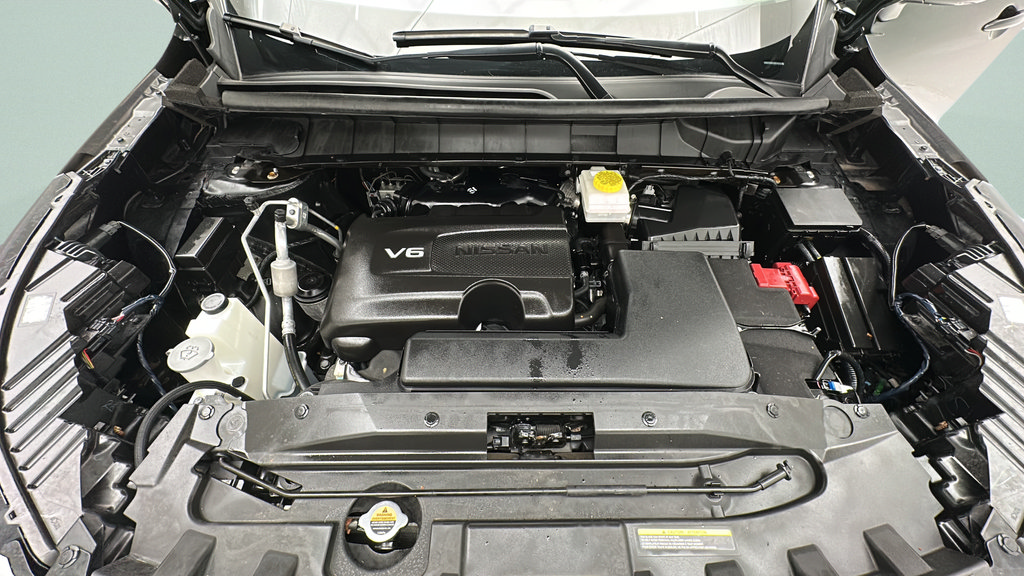 Used 2024 Nissan Pathfinder SL w/ SL Premium Package AWD/4WD image 23