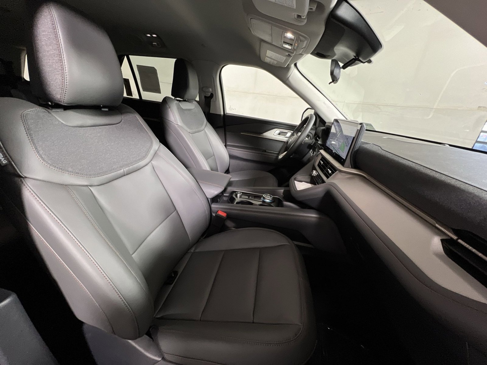 New 2026 Ford Explorer Active w/ Active Comfort Package image 27