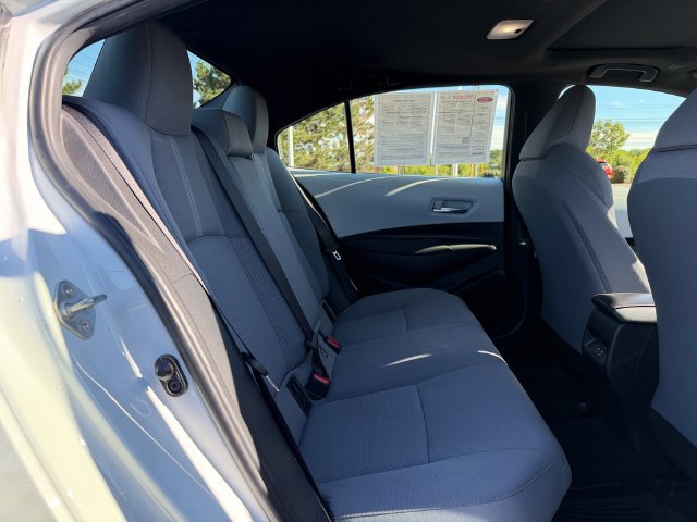 Certified 2025 Toyota Corolla SE w/ SE Premium Package AWD/4WD image 17