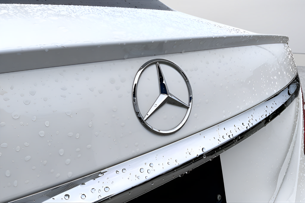 Used 2018 Mercedes-Benz E 300 image 32