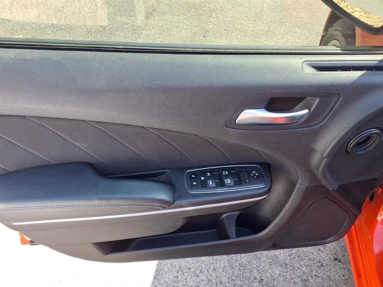 Used 2022 Dodge Charger SXT image 6