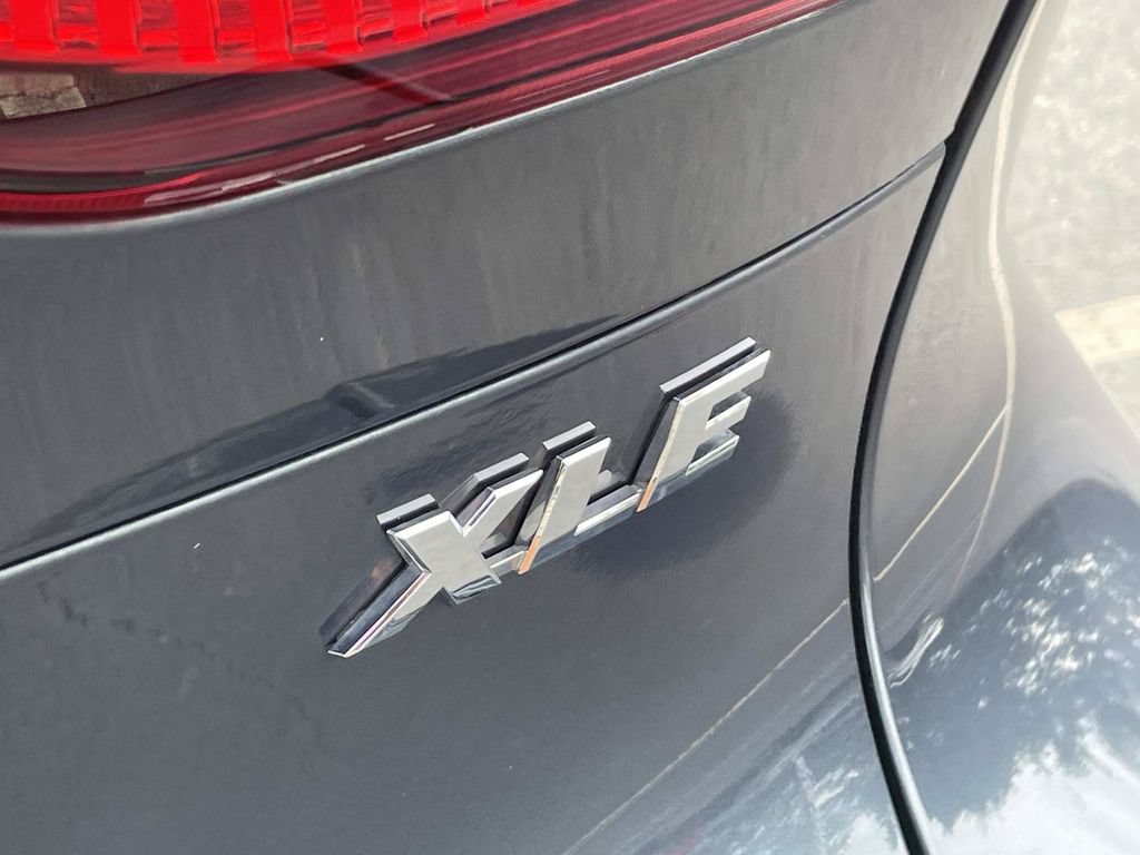 Used 2024 Toyota Venza XLE AWD/4WD image 10