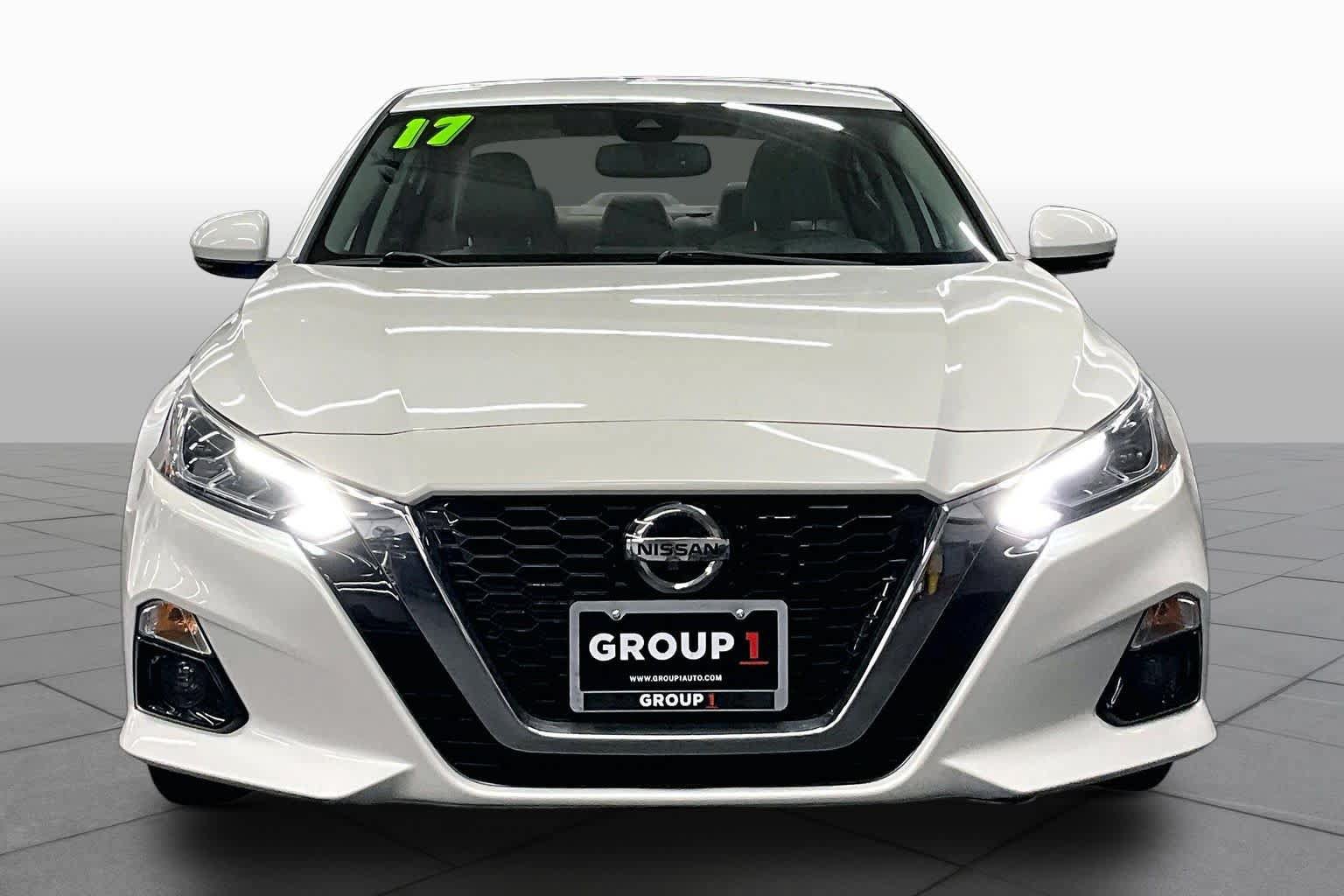 Used 2019 Nissan Altima 2.5 SV FWD image 3