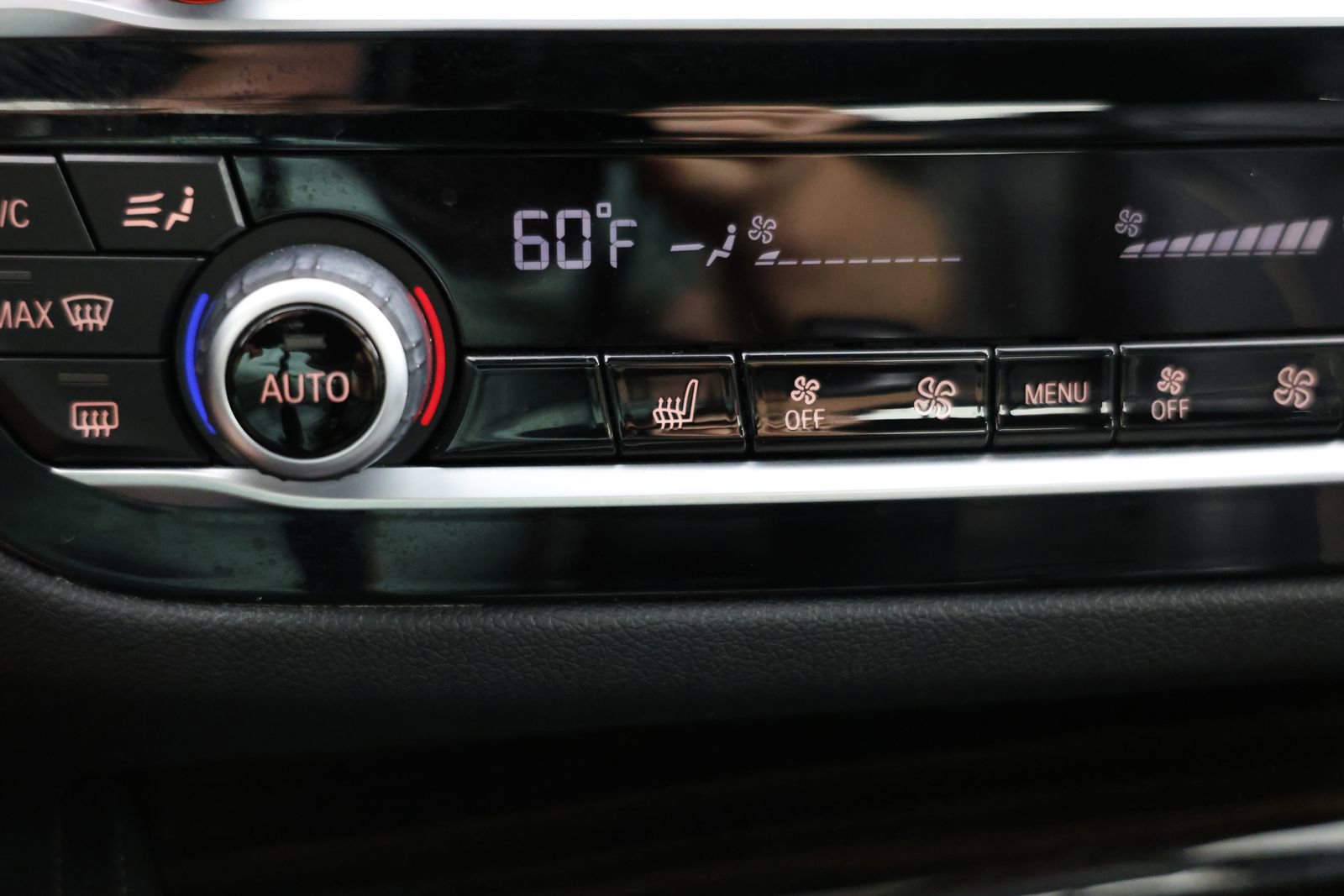 Used 2019 BMW M550i xDrive AWD/4WD image 9