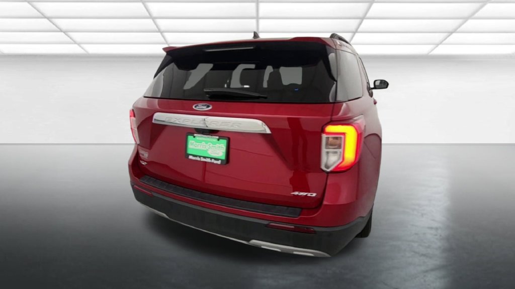 Used 2022 Ford Explorer XLT w/ Equipment Group 202A AWD/4WD image 8