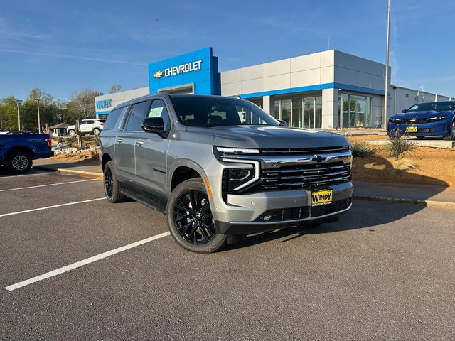 New 2025 Chevrolet Suburban Premier image 2