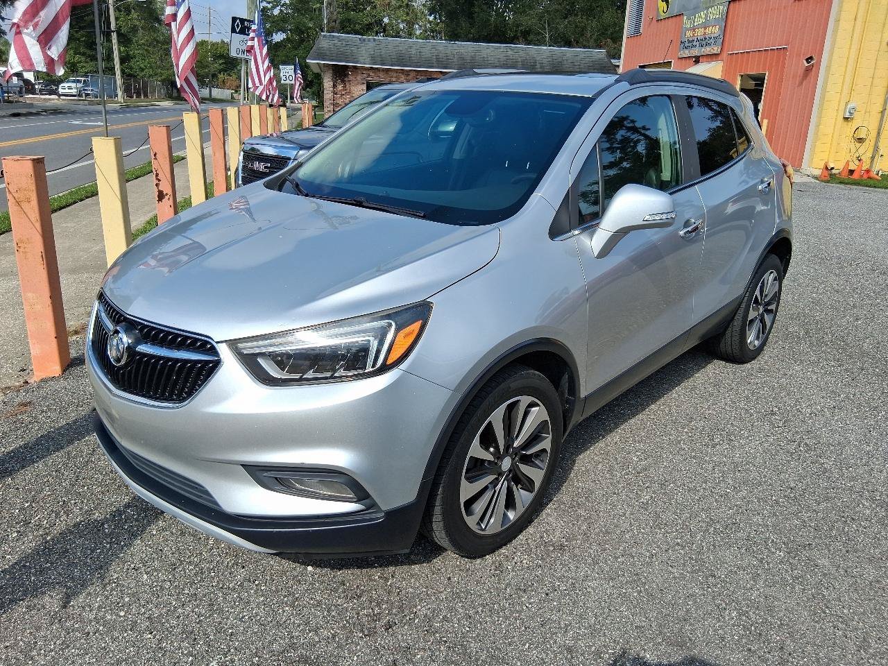 Used 2018 Buick Encore Essence FWD image 8