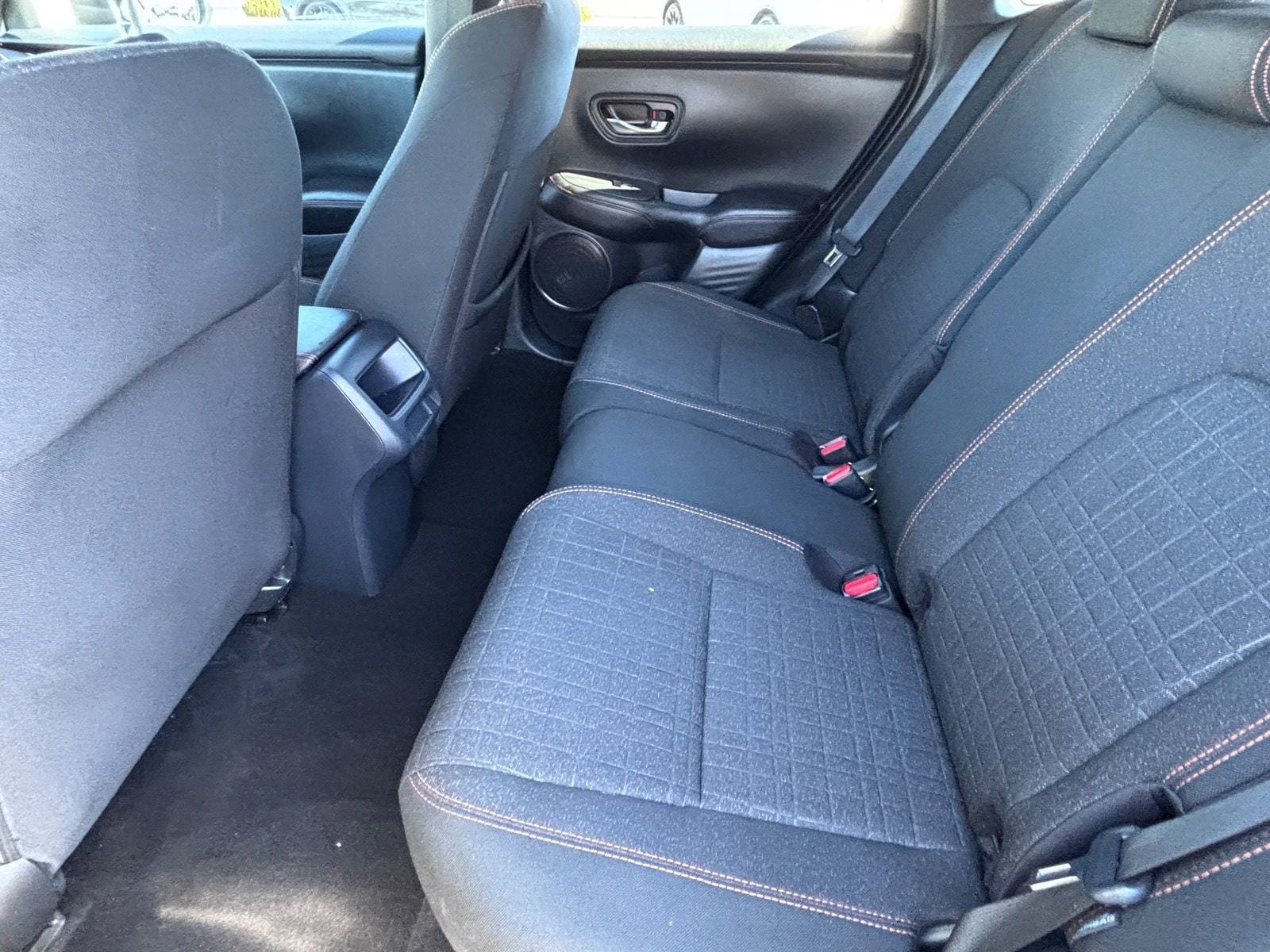 Used 2025 Honda HR-V Sport image 16