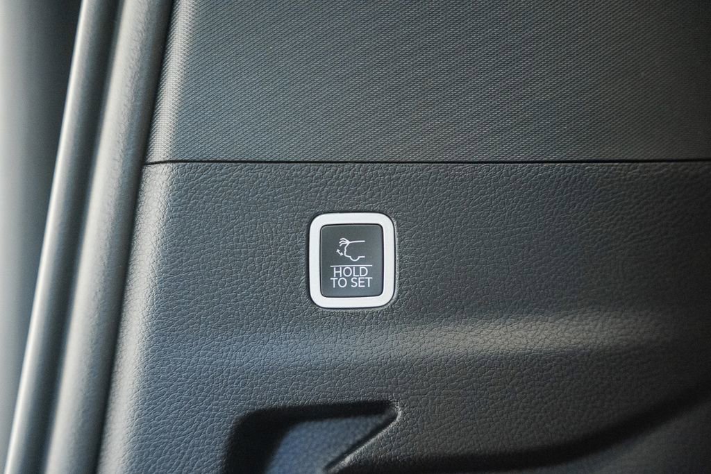 New 2026 Jeep Grand Wagoneer L 4WD image 11