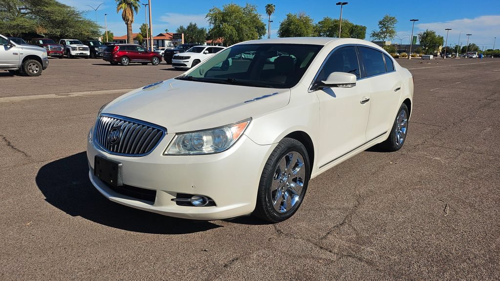 Used 2013 Buick LaCrosse Premium w/ Entertainment Package FWD image 4