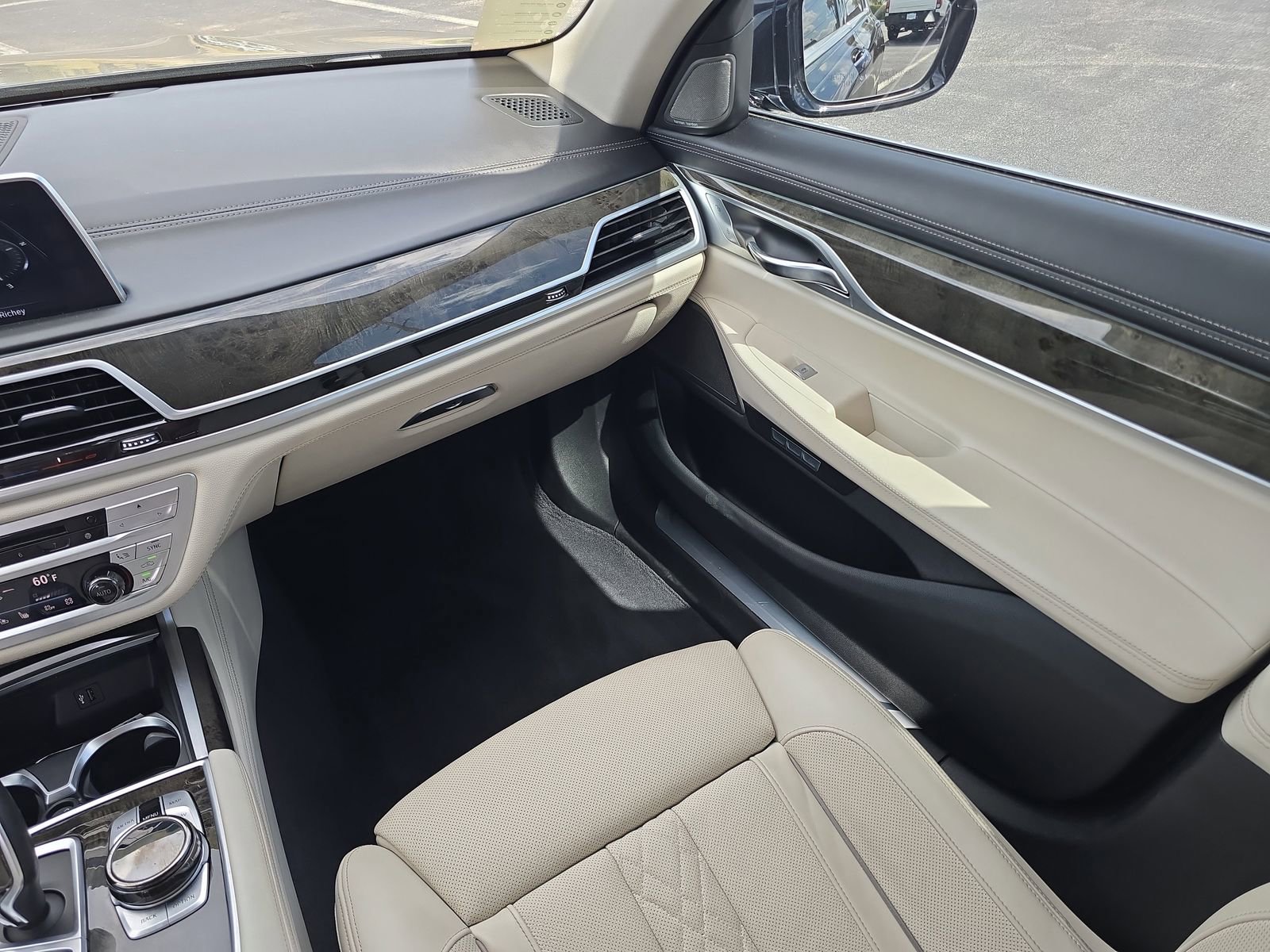Used 2018 BMW 740i RWD image 12