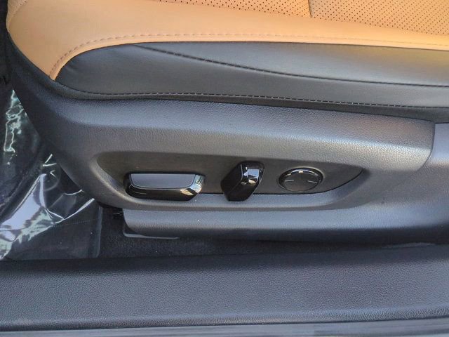 Used 2025 Lexus ES 350 w/ Premium Package image 17