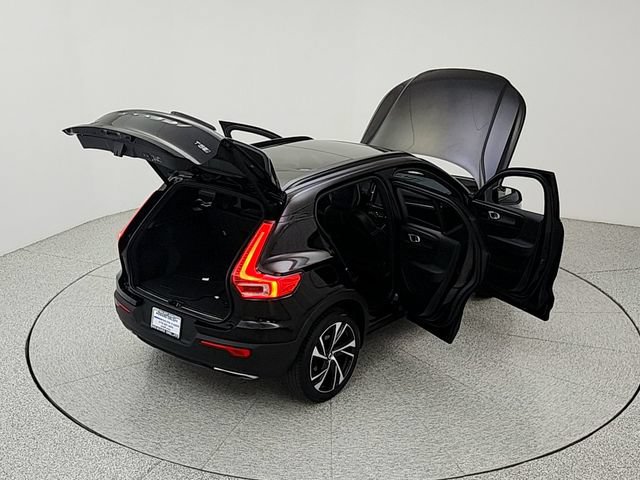 Used 2019 Volvo XC40 T5 R-Design AWD/4WD image 40