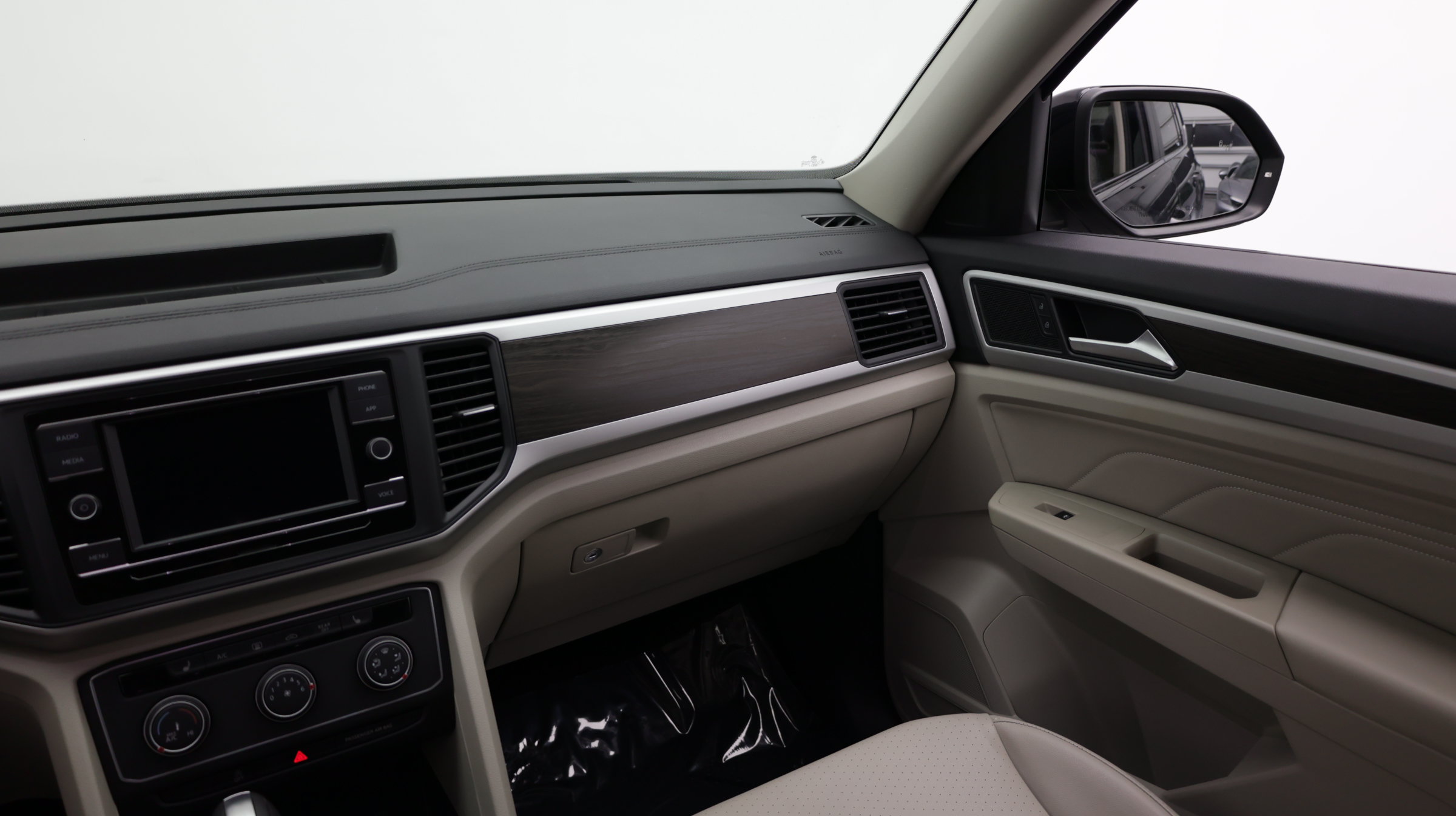 Used 2023 Volkswagen Atlas SE FWD image 32
